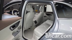 Mercedes-Benz EQE EQE500 4MATIC 2023 года из Южной Кореи