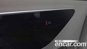 Mercedes-Benz EQE EQE500 4MATIC 2023 года из Южной Кореи
