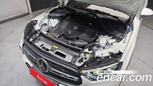 Mercedes-Benz GLC-Class GLC300 4MATIC AMG Line 2024 года из Южной Кореи