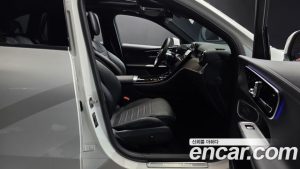 Mercedes-Benz GLC-Class GLC300 4MATIC AMG Line 2024 года из Южной Кореи