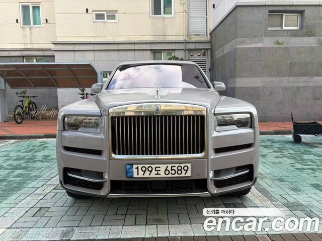 Rolls-Royce Cullinan 6.7 V12 2022 года из Кореи