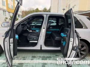 Rolls-Royce Cullinan 6.7 V12 2022 года из Южной Кореи