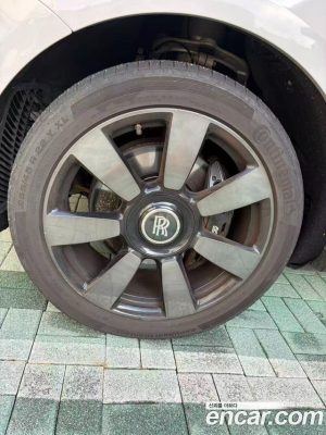 Rolls-Royce Cullinan 6.7 V12 2022 года из Южной Кореи