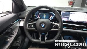 BMW 5-Series 520i M Sport 2024 года из Южной Кореи