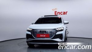 Audi Q4 e-tron 40 Premium 2023 года из Южной Кореи