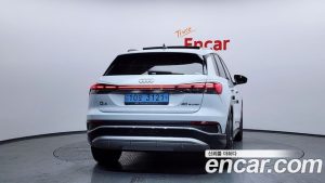 Audi Q4 e-tron 40 Premium 2023 года из Южной Кореи