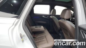 Audi Q4 e-tron 40 Premium 2023 года из Южной Кореи