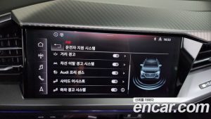 Audi Q4 e-tron 40 Premium 2023 года из Южной Кореи