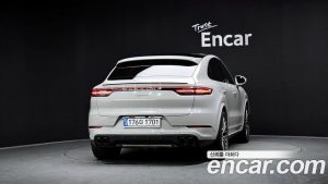 Porsche Cayenne 3.0 Coupe 2023 года из Южной Кореи