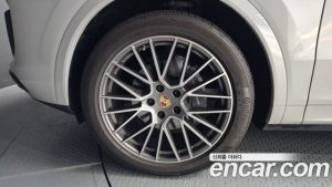 Porsche Cayenne 3.0 Coupe 2023 года из Южной Кореи