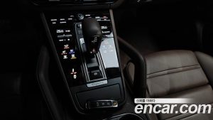 Porsche Cayenne 3.0 Coupe 2023 года из Южной Кореи