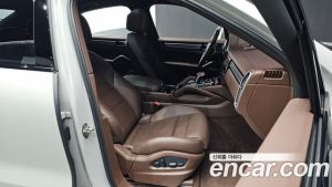 Porsche Cayenne 3.0 Coupe 2023 года из Южной Кореи