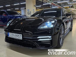 Porsche Panamera 4.0 GTS 2023 года из Южной Кореи