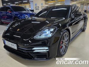 Porsche Panamera 4.0 GTS 2023 года из Южной Кореи