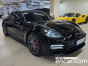 Porsche Panamera 4.0 GTS 2023 года из Южной Кореи