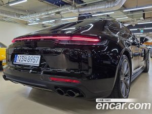 Porsche Panamera 4.0 GTS 2023 года из Южной Кореи