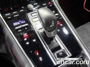 Porsche Panamera 4.0 GTS 2023 года из Южной Кореи