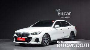 BMW 5-Series 520i M Sport 2025 года из Южной Кореи