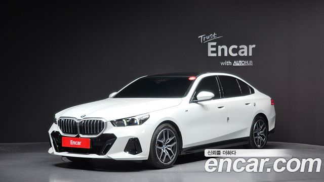 BMW 5-Series 520i M Sport 2025 года из Кореи