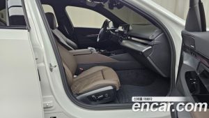 BMW 5-Series 520i M Sport 2025 года из Южной Кореи