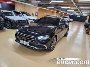 Mercedes-Benz E-Class E350 4MATIC Exclusive 2023 года из Южной Кореи