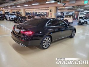 Mercedes-Benz E-Class E350 4MATIC Exclusive 2023 года из Южной Кореи
