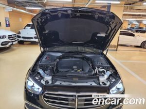 Mercedes-Benz E-Class E350 4MATIC Exclusive 2023 года из Южной Кореи