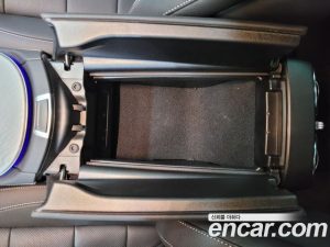 Mercedes-Benz E-Class E350 4MATIC Exclusive 2023 года из Южной Кореи