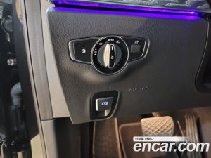 Mercedes-Benz E-Class E350 4MATIC Exclusive 2023 года из Южной Кореи