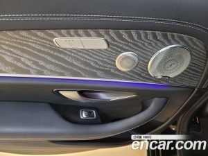 Mercedes-Benz E-Class E350 4MATIC Exclusive 2023 года из Южной Кореи