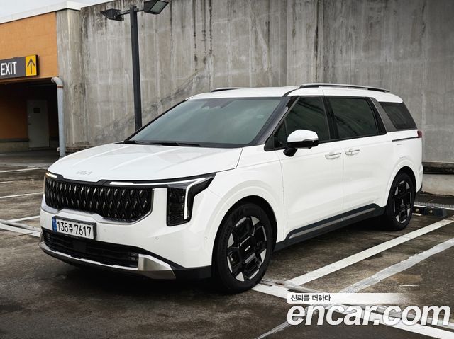 Kia Canival 7-Seater Signature 2025 года из Кореи