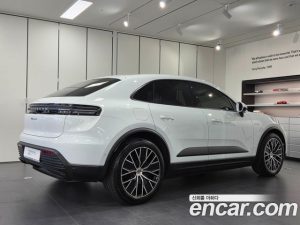Porsche Macan Base 4 2025 года из Южной Кореи