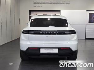Porsche Macan Base 4 2025 года из Южной Кореи