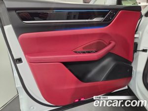 Porsche Macan Base 4 2025 года из Южной Кореи