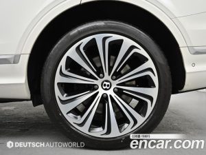 Bentley Bentayga 4.0 V8 2022 года из Южной Кореи