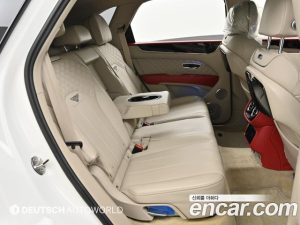 Bentley Bentayga 4.0 V8 2022 года из Южной Кореи