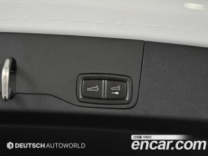 Porsche Taycan 4 CROSS TURISMO 2024 года из Южной Кореи