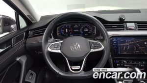 Volkswagen Passat 2.0 TDI 4 Prestige 2022 года из Южной Кореи