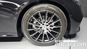Mercedes-Benz E-Class E200 Avantgarde 2024 года из Южной Кореи