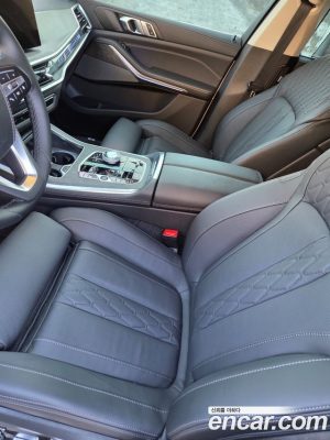 BMW X5 xDrive 40i xLine 2025 года из Южной Кореи