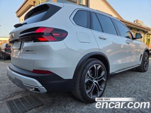 BMW X5 xDrive 40i xLine 2025 года из Южной Кореи