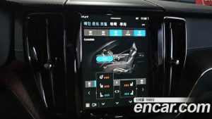 Volvo XC60 B5 ULTIMATE Bright 2024 года из Южной Кореи