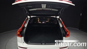 Volvo XC60 B5 ULTIMATE Bright 2024 года из Южной Кореи