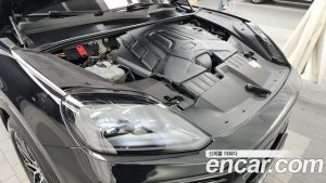 Porsche Cayenne 3.0 Coupe 2024 года из Южной Кореи