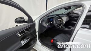 Mercedes-Benz E-Class E200 Avantgarde 2025 года из Южной Кореи