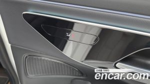 Mercedes-Benz E-Class E200 Avantgarde 2025 года из Южной Кореи