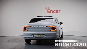 Volvo S90 B6 AWD ULTIMATE Bright 2023 года из Южной Кореи