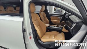 Volvo S90 B6 AWD ULTIMATE Bright 2023 года из Южной Кореи