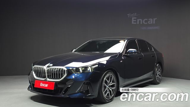BMW 5-Series 520i M Sport 2024 года из Кореи