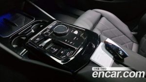 BMW 5-Series 520i M Sport 2024 года из Южной Кореи